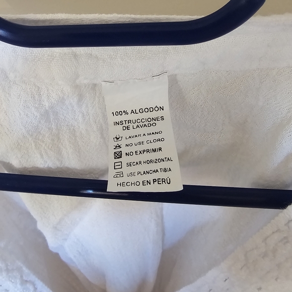 White Beach Dress - Picture 3 of 6